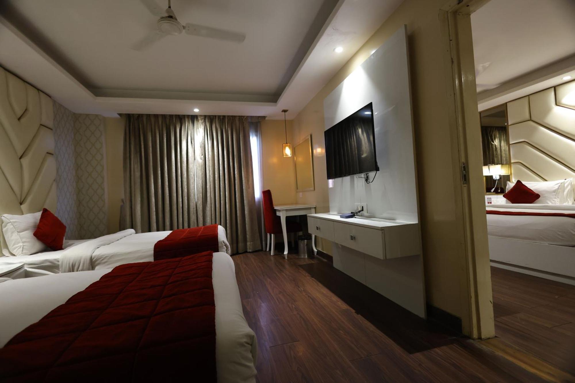 Airport Hotel Ramhan Palace Mahipalpur New Delhi Eksteriør billede
